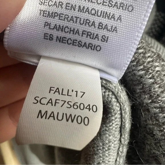 Tricots St. Raphael Men’s Geometric Square Design Crewneck Sweater, Large - Picture 7 of 11